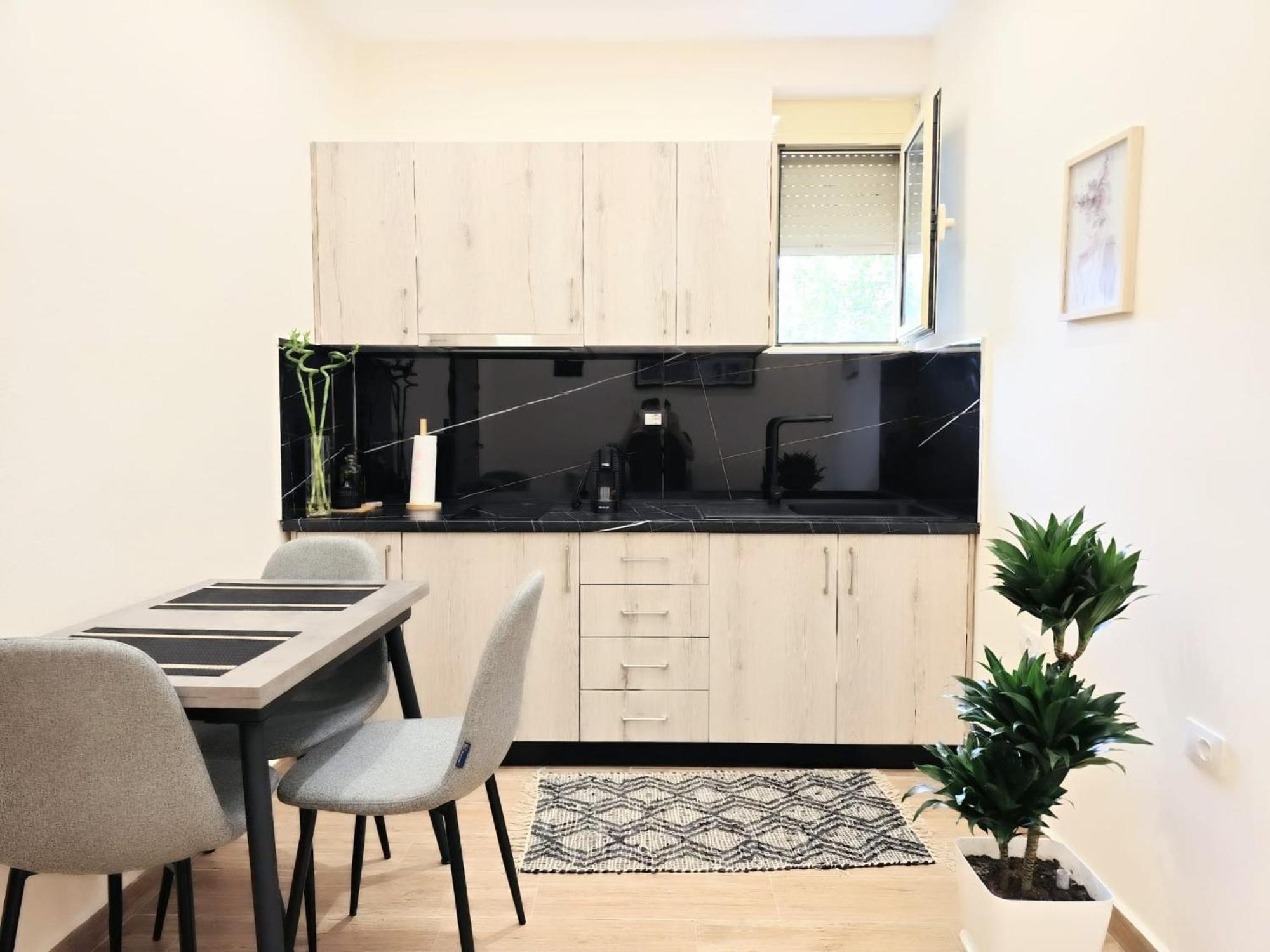 New Apartment Close To Sea And Downtown Vlorë Exteriör bild