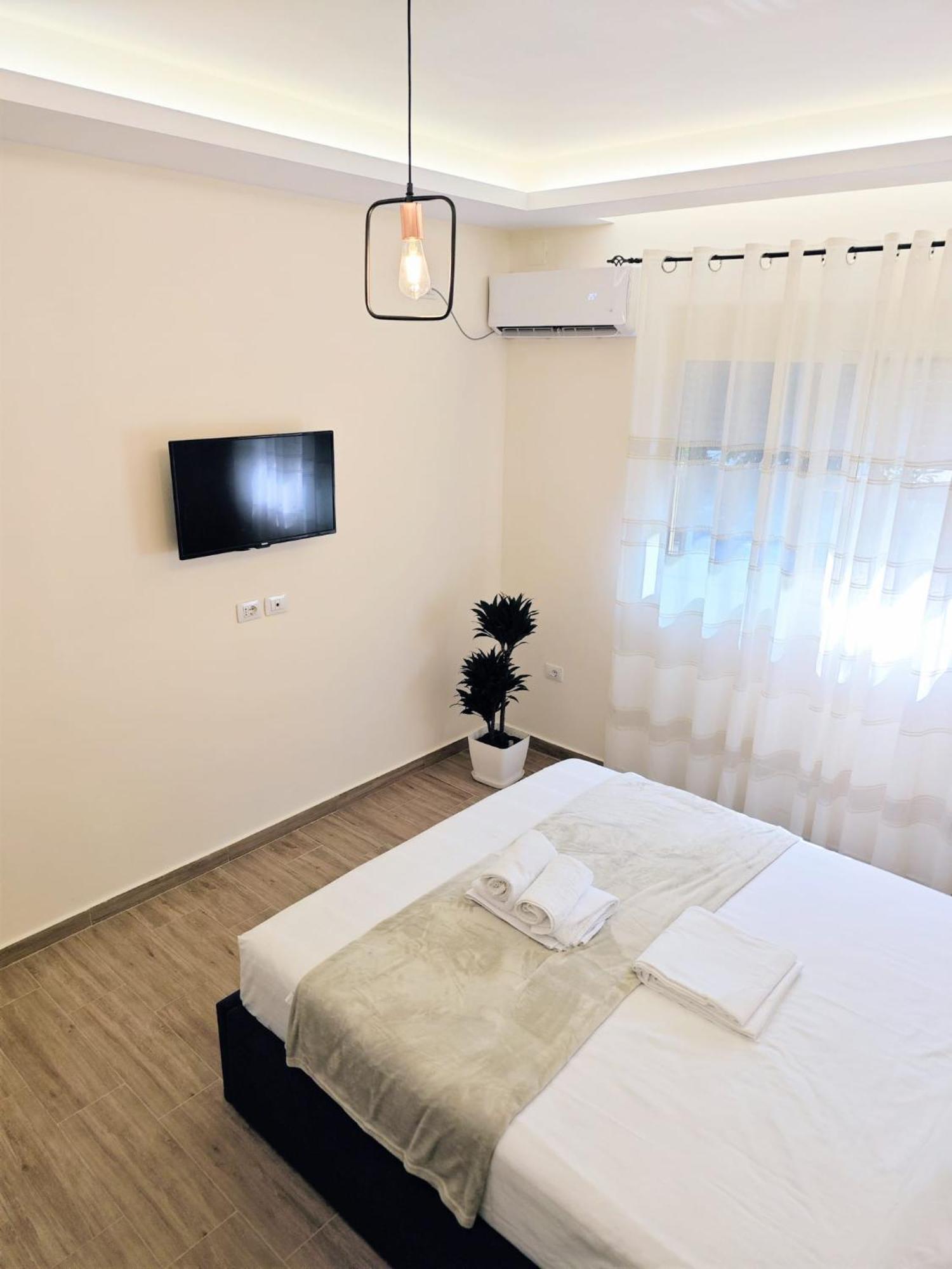 New Apartment Close To Sea And Downtown Vlorë Exteriör bild