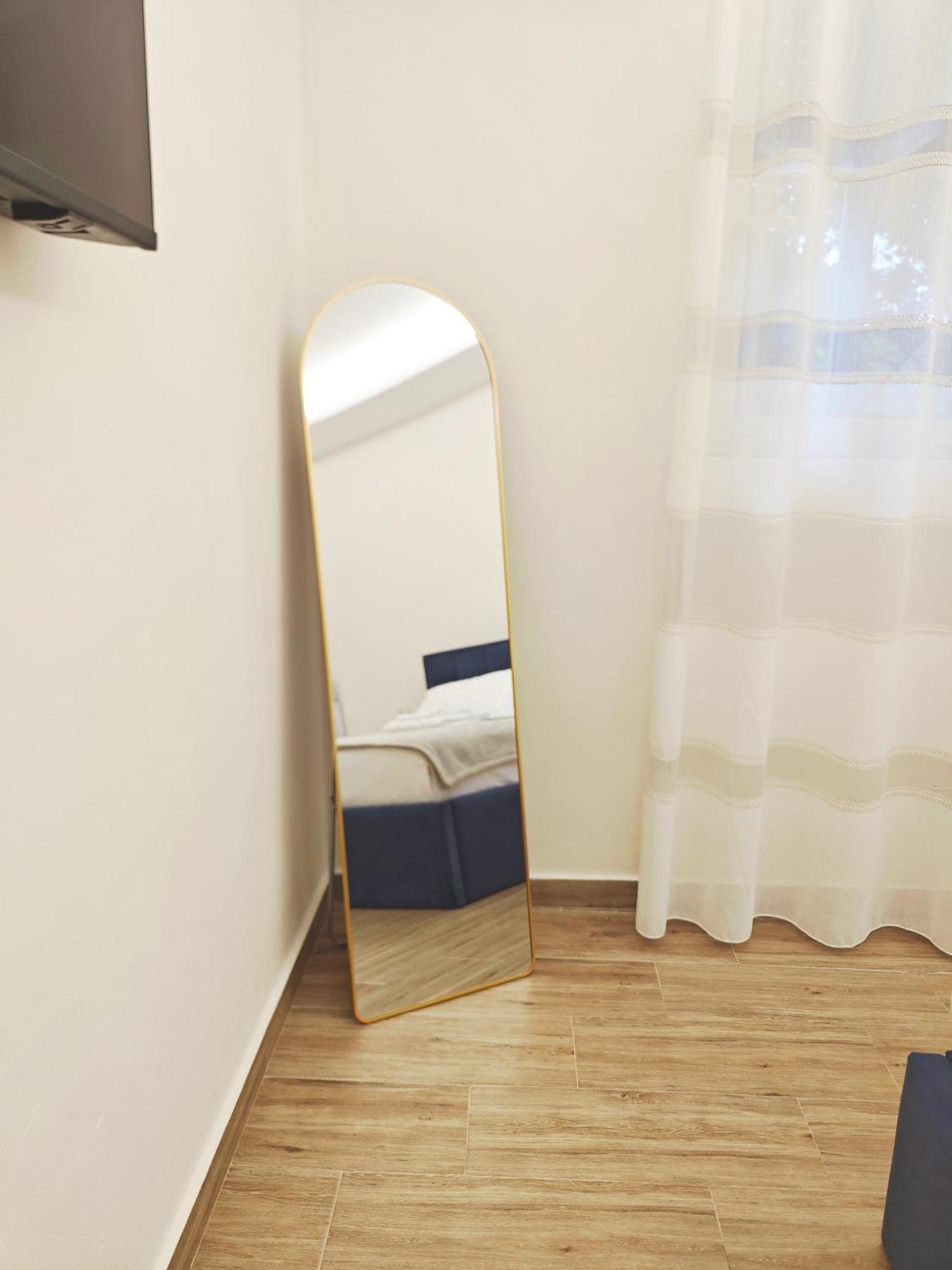 New Apartment Close To Sea And Downtown Vlorë Exteriör bild